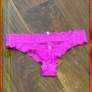 VS Pink panties size S